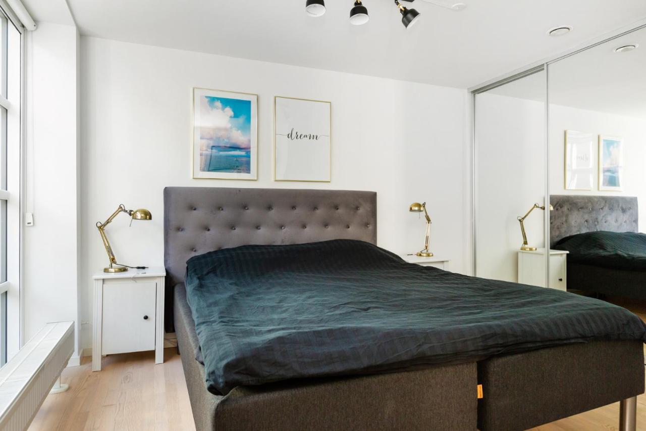 200 M Fra Rutebilstation - Privat Terrasse, Grill Apartment Aarhus Exterior photo