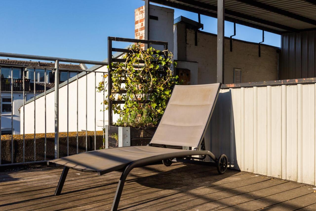 200 M Fra Rutebilstation - Privat Terrasse, Grill Apartment Aarhus Exterior photo